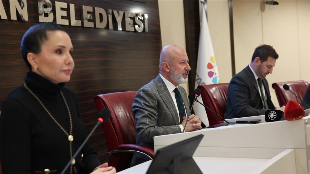 Çolakbayrakdar'dan örnek dayanışma çağrısı