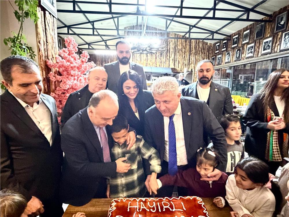 MHP Melikgazi, çocuklarla iftar açtı