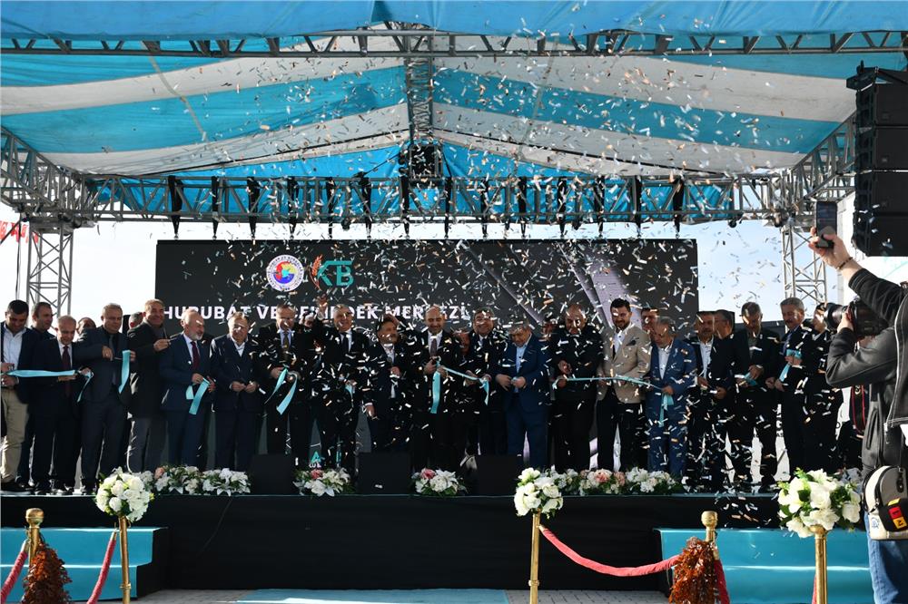 Ticaret Borsası'nın dev projesinde tapular teslim edildi