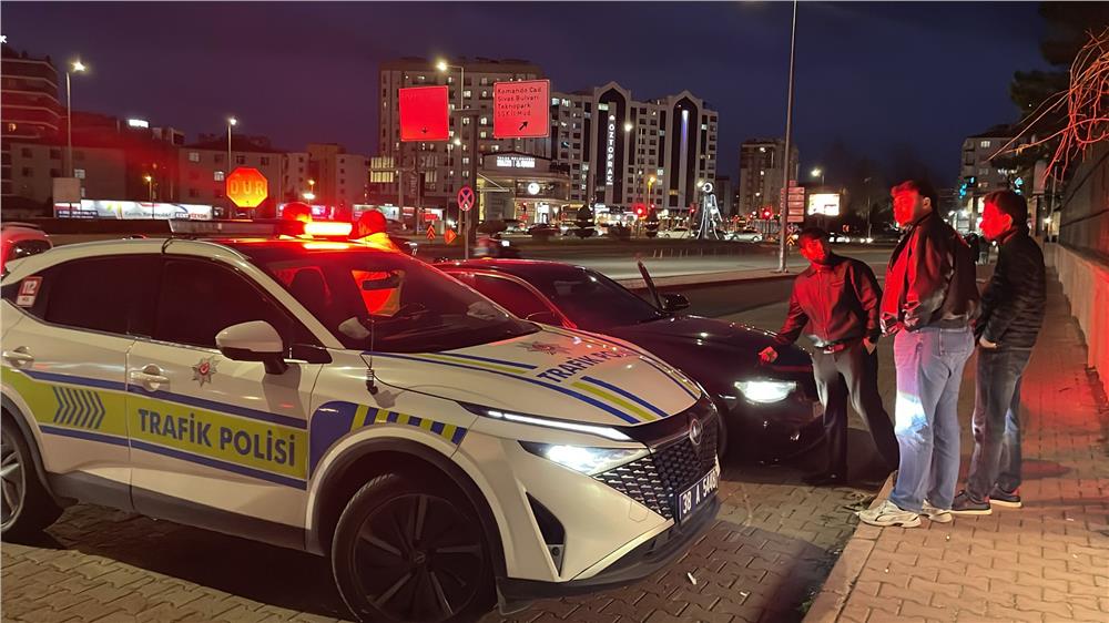 Abartılı egzoz kullanan sürücüye 11 bin 629 TL ceza