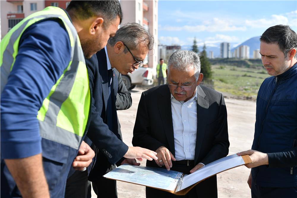Başkan Büyükkılıç: Hizmet, yapılaşmanın önünde gidiyor
