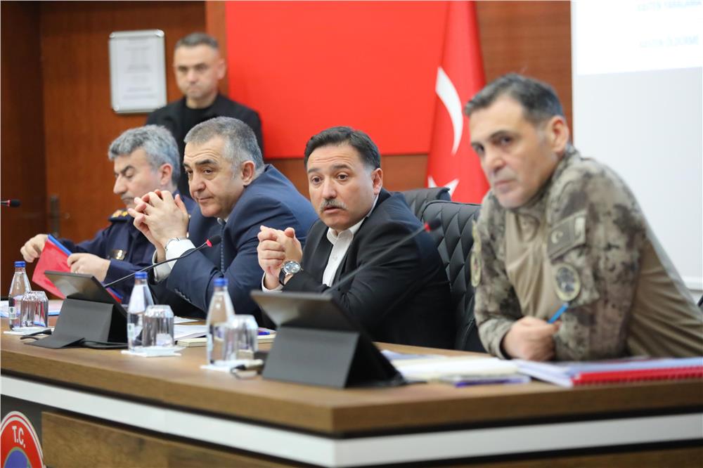 Kent Güvenlik Danışma Kurulu Vali Çiçek başkanlığında toplandı