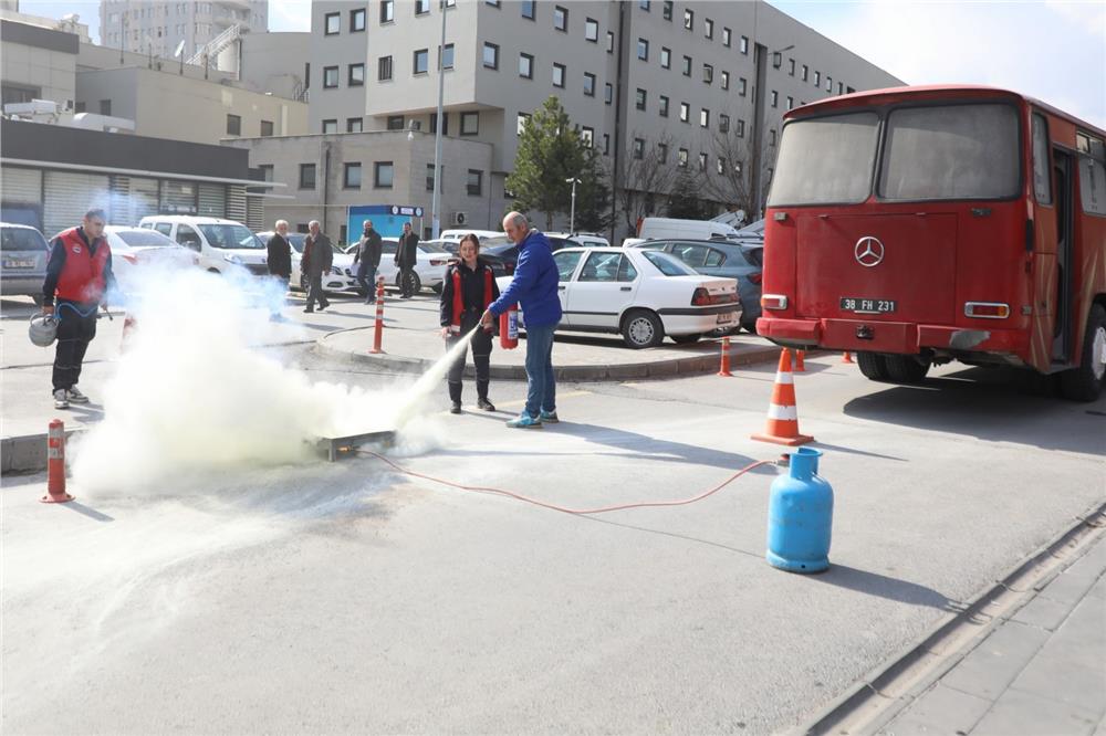 Melikgazi Belediye personeli yangınlara karşı bilgilendirildi