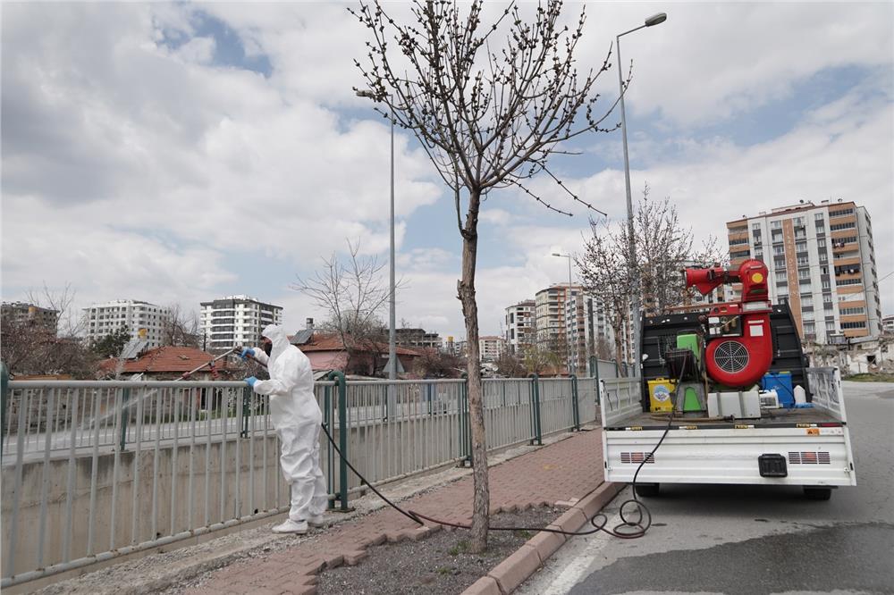 Melikgazi'de haşeresiz ve sivrisineksiz bir yaz için ilaçlama yapıldı