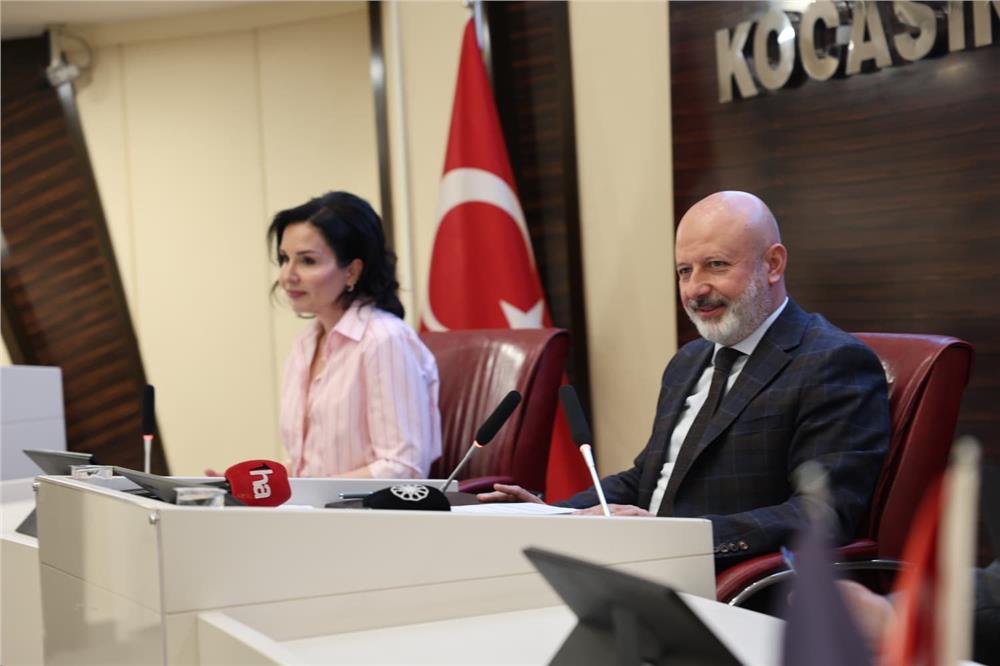 Çolakbayrakdar: Şehrimize değer katmaya devam edeceğiz