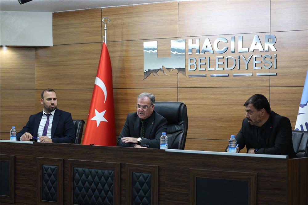 Hacılar Belediye Meclisi 5 maddeyi karara bağladı