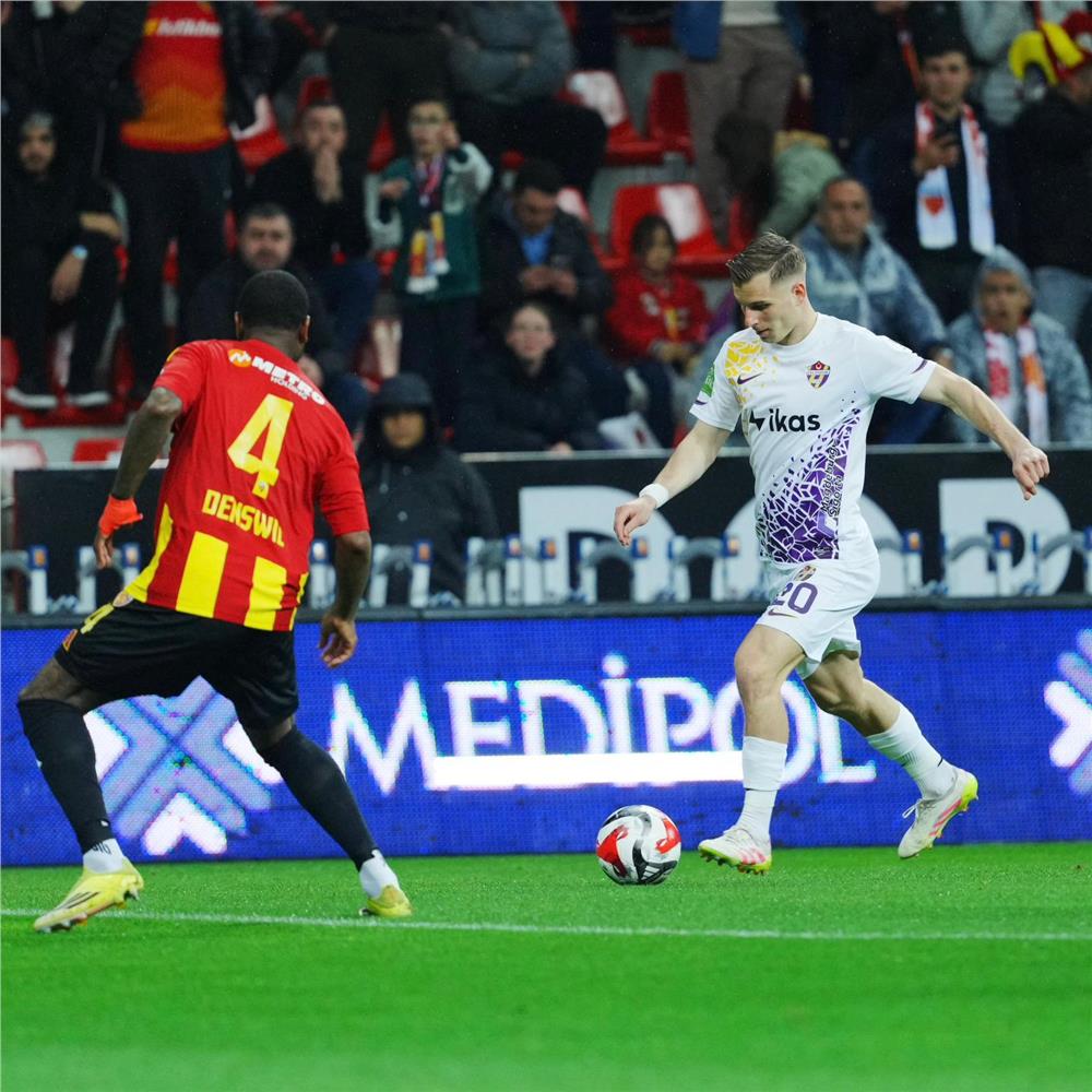 Kayserispor 1 puana razı oldu