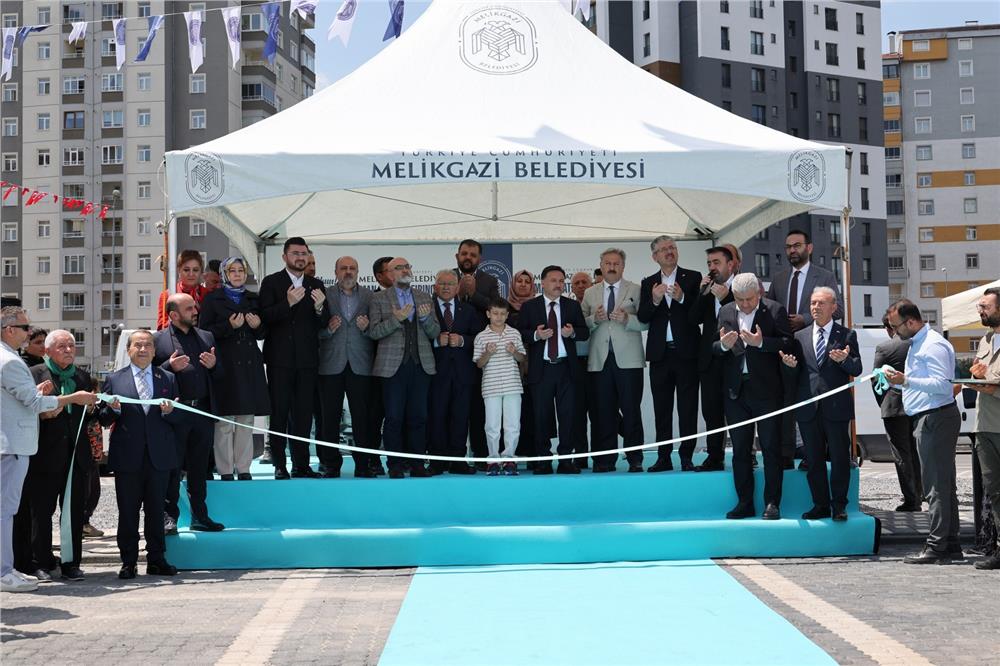 Melikgazi'de yazın ilk açılış töreni gerçekleştirildi