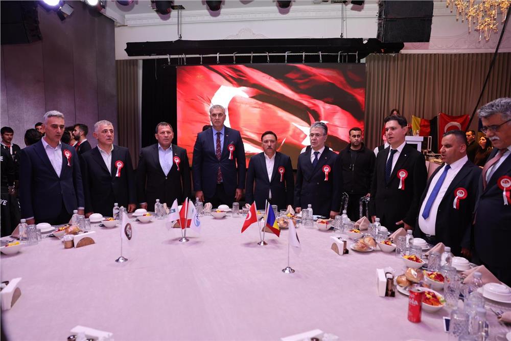 Vali Çiçek: Gençlerimizi zehirlemek isteyenlere sporla meydan okuyacağız