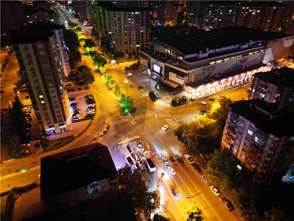 Alpaslan Mahallesi'nde su için gece mesaisi