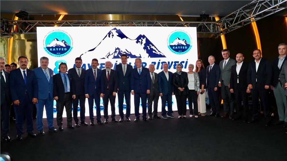 Başkan Büyükkılıç, Kayserililer Zirvesi