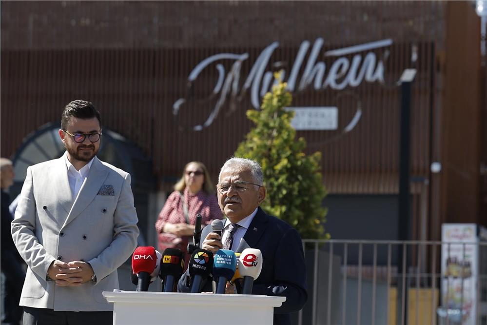 Başkan Büyükkılıç, Mülhem Kayseri Mutfağı'nı tanıttı