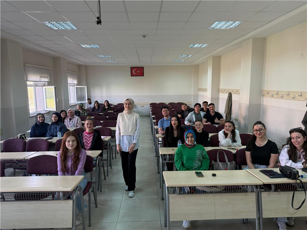 ERÜ'de bir ilk: Yapay zekâ okuryazarlığı dersleri