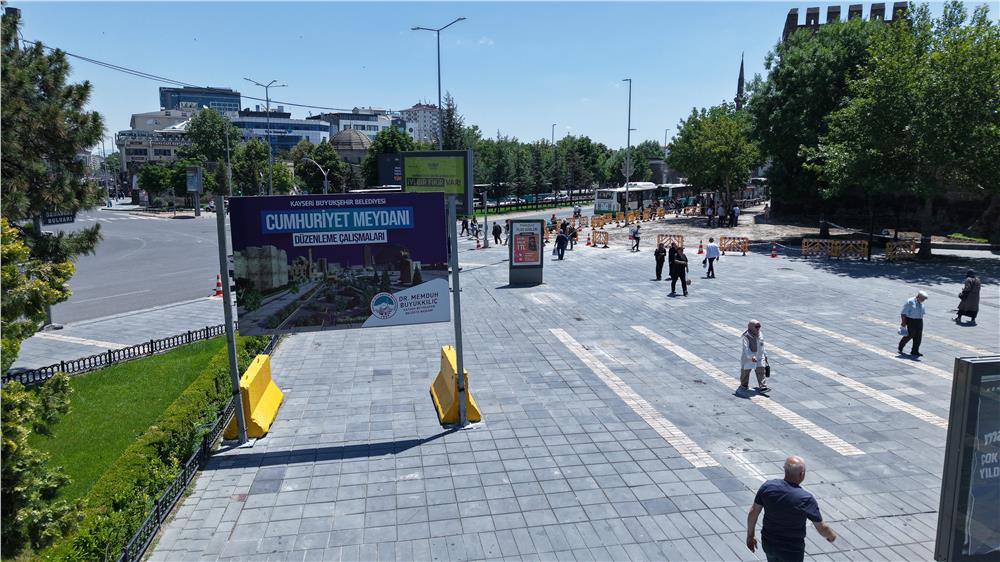 Kayseri Cumhuriyet Meydanı