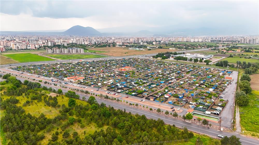 Kayseri'de vatandaşların hobi bahçesi keyfi