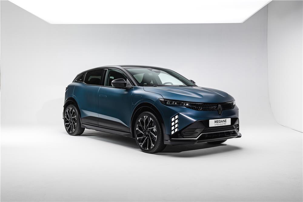 Yeni Renault Megane E-Tech göz kamaştırıyor