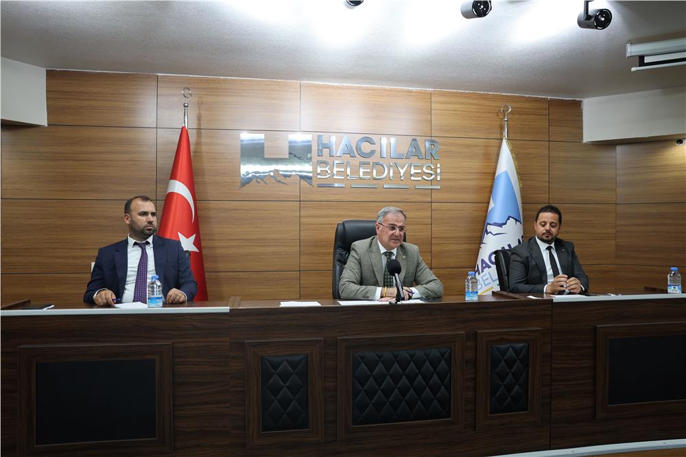 Özdoğan: Hacılar her gün gelişiyor, her gün büyüyor
