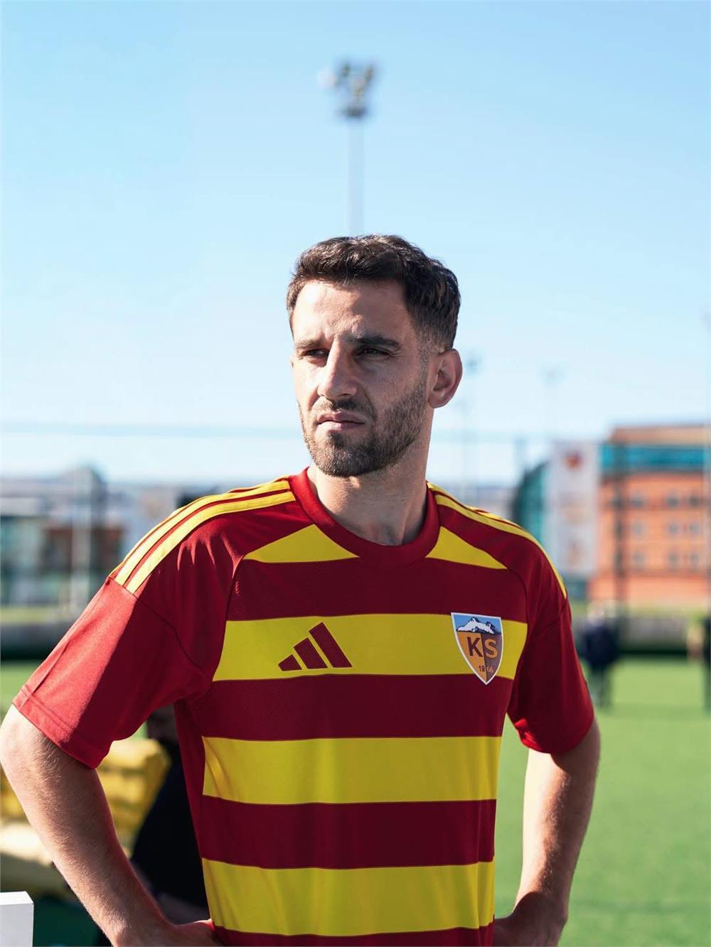 Ramazan Civelek'ten Kayserispor'a duygusal veda
