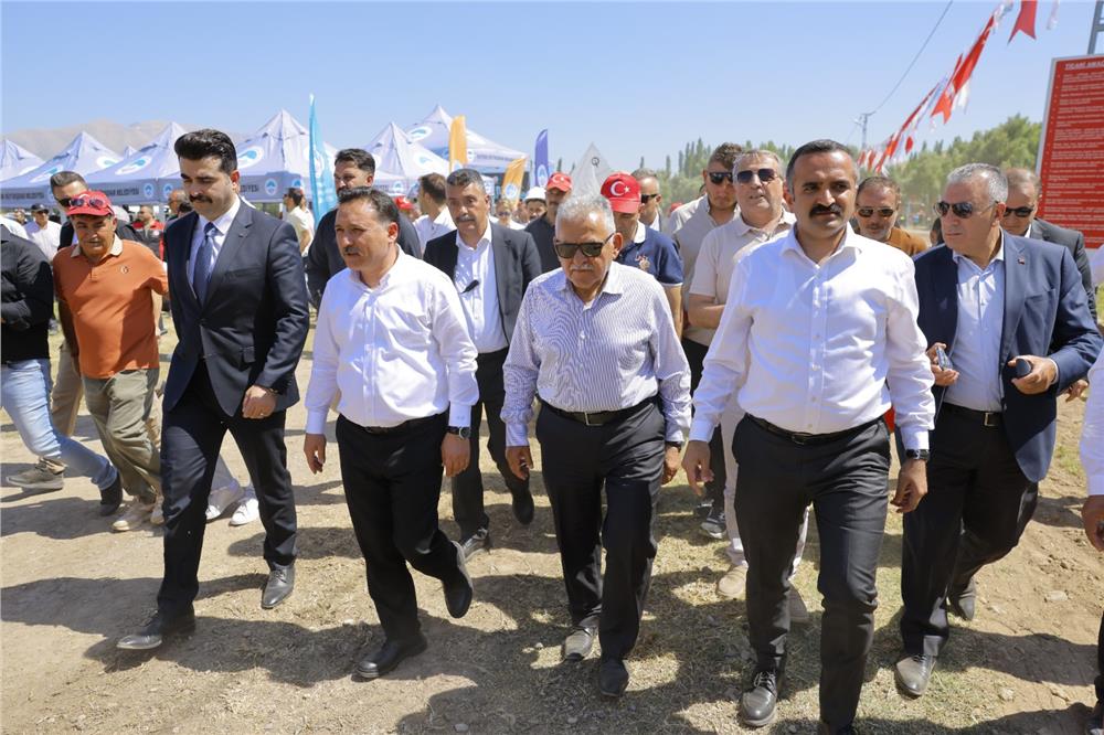 Vali Çiçek