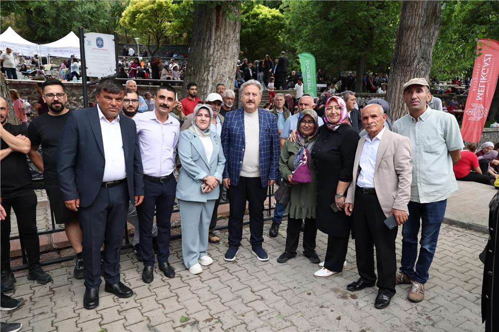 Başkan Palancıoğlu, şenlikte sosyal tesis müjdesi verdi