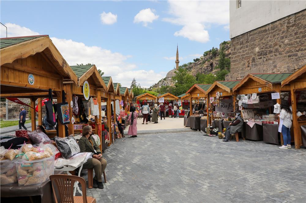 Bu Pazar Talas