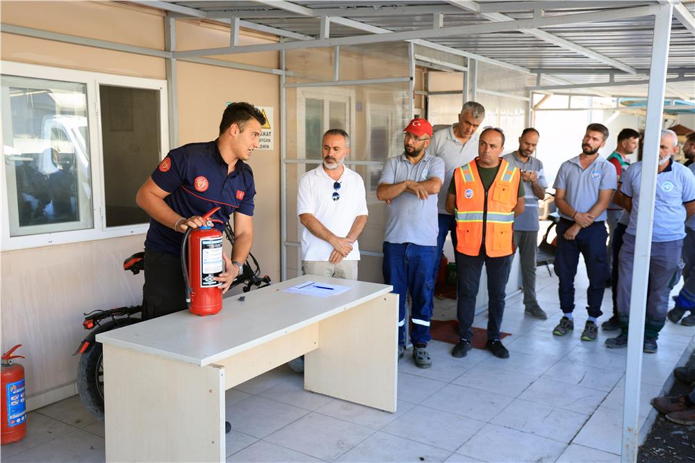 Talas Belediyesi personeline yangın eğitim