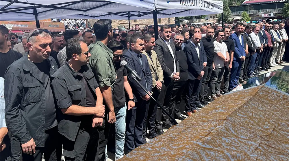 Yahyalı eski Belediye Başkanı Esat Keskinkılıç'ın eşi Hayriye Keskinkılıç, toprağa verildi