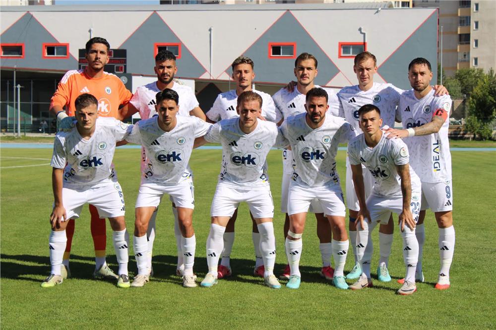 Erciyes 38 FK evinde de güldü: 2-1