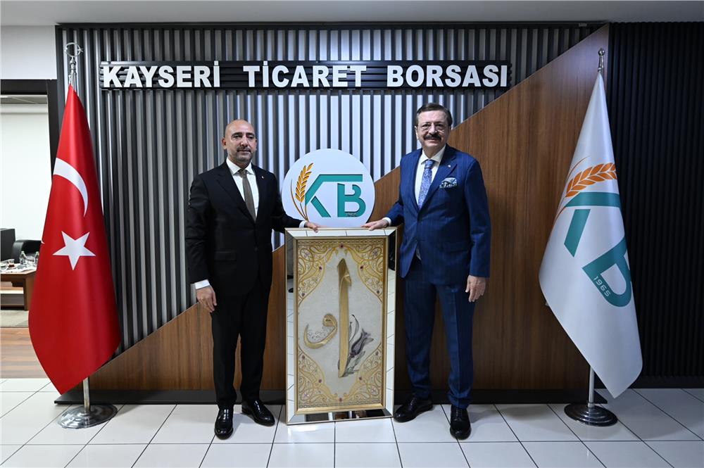 Hisarcıklıoğlu, Ticaret Borsası'nı proje fabrikasına benzetti