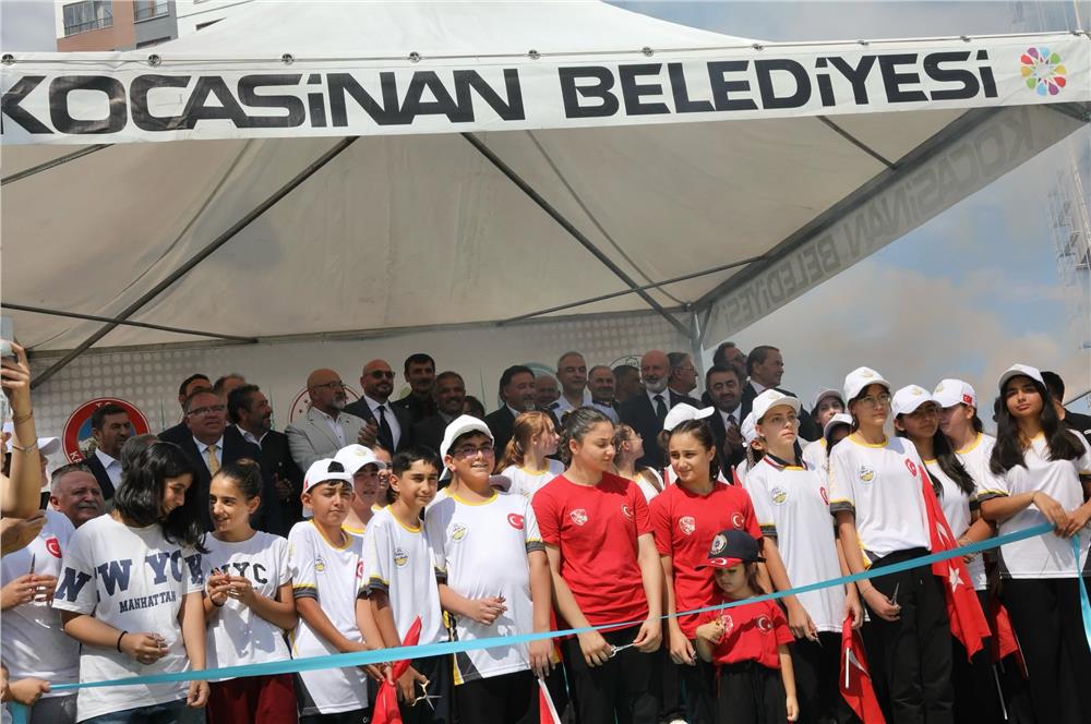 Kocasinan'da 75. ERVA Spor Okulu hizmete açıldı