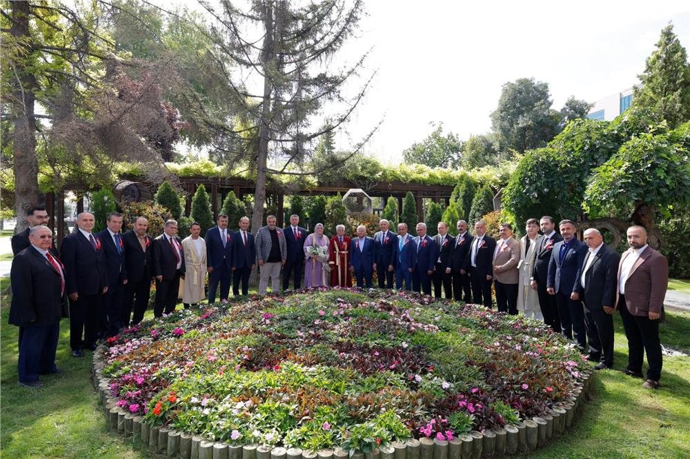 Yılın Ahileri Başkan Büyükkılıç'ı ziyaret etti
