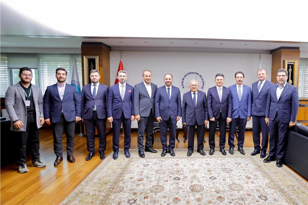 Başkan Büyükkılıç, Yeşilay heyetini kabul etti