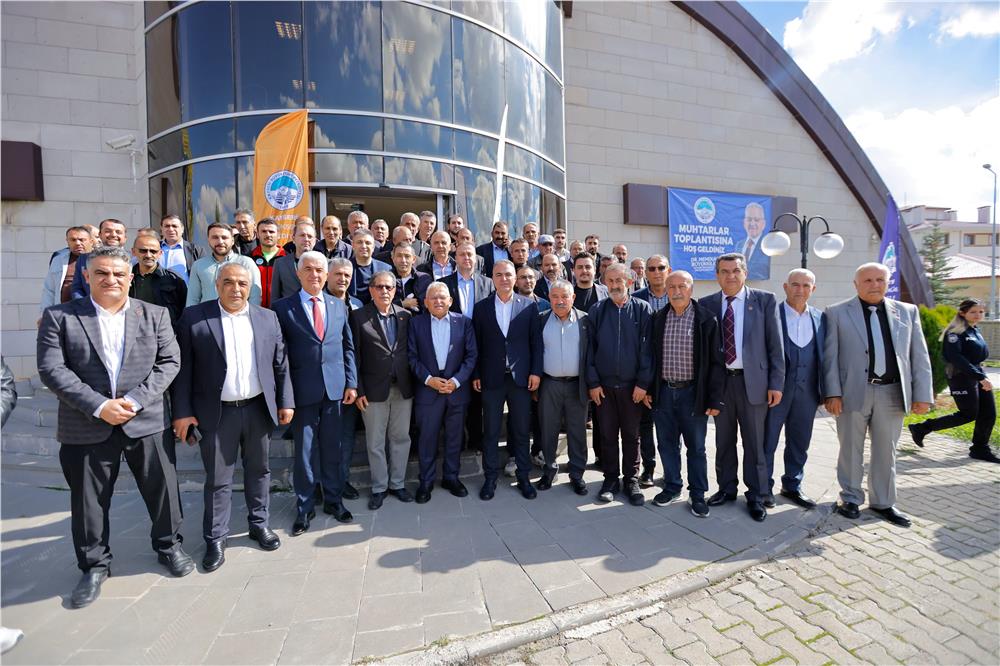 Büyükkılıç, Sarız ve Pınarbaşı'da muhtarlarla buluştu