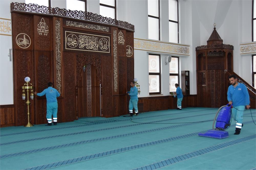 Kocasinan cami temizleme ekibinden temizlik seferberliği