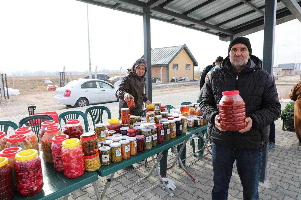 Kocasinan'ın Türkiye'ye örnek olan tarım projesinde son hasat